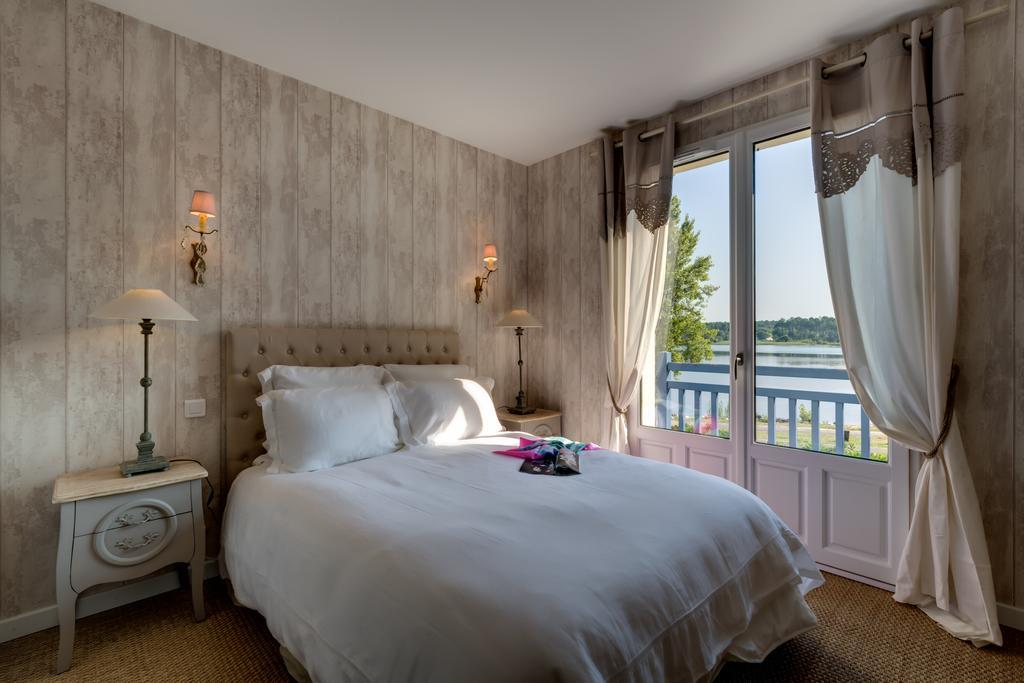 Bed and Breakfast Les Eaux Qui Rient Сангине Номер фото