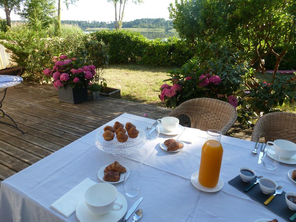Bed and Breakfast Les Eaux Qui Rient Сангине Экстерьер фото
